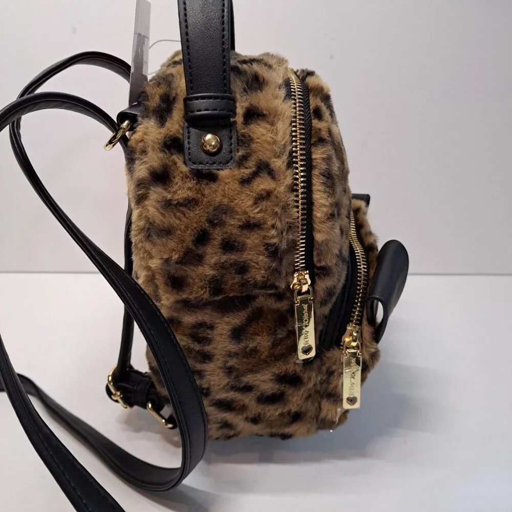Betsey Johnson betsey johnson